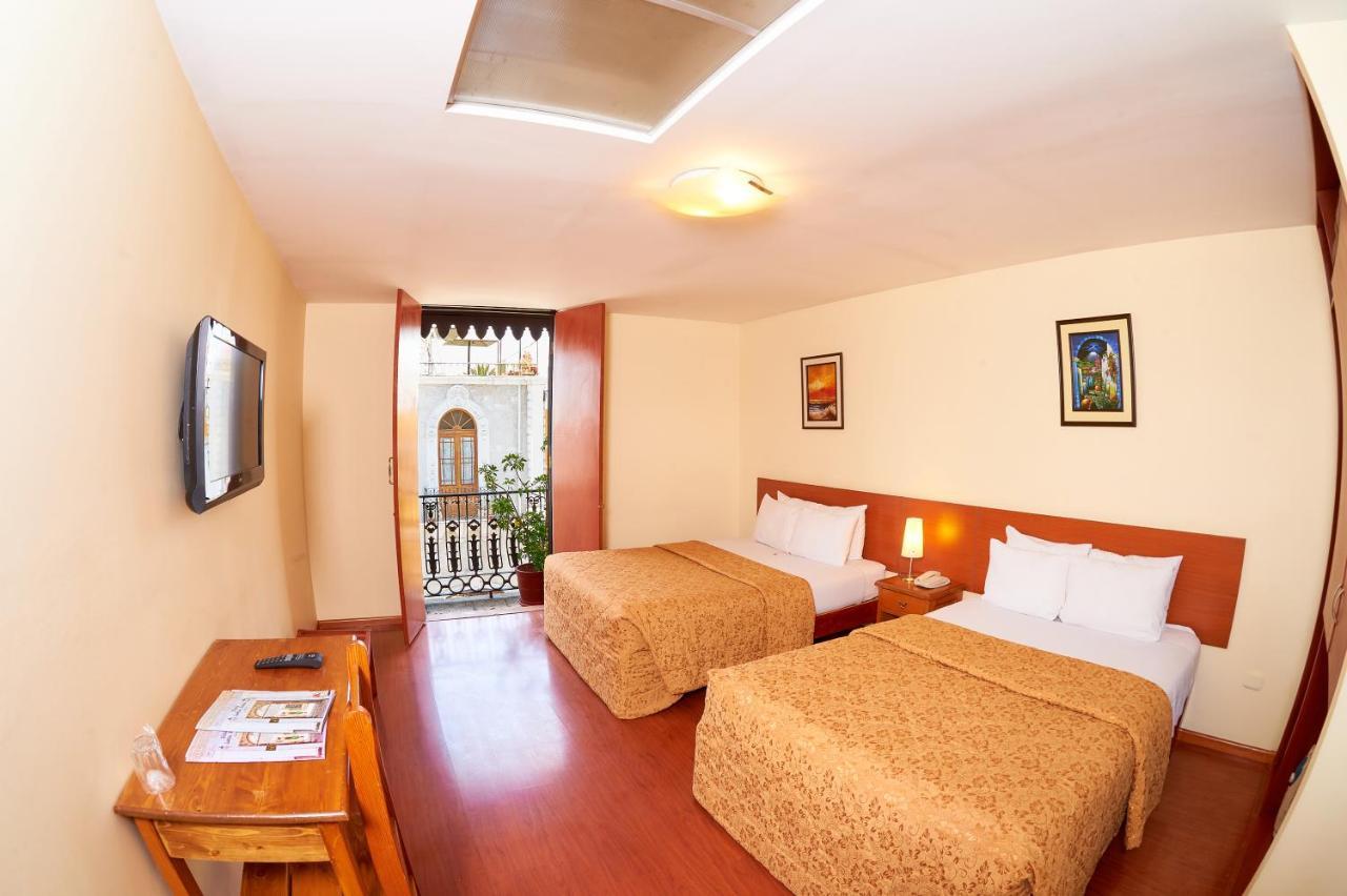Santa Rosa Hotel